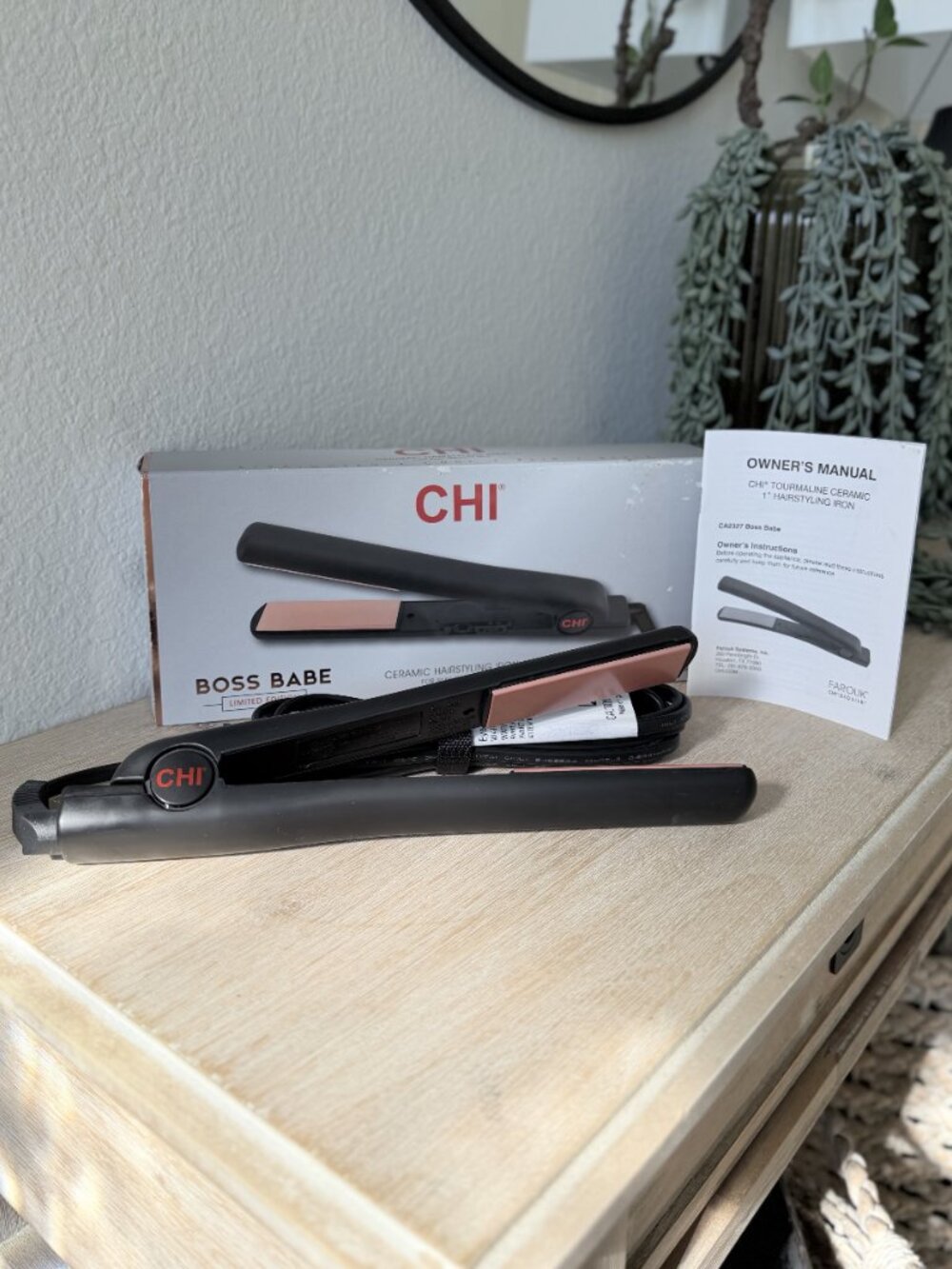 CHI Boss Babe 1" Ceramic Hairstyling Flat Iron Straightener NEW OPEN BOX TESTED